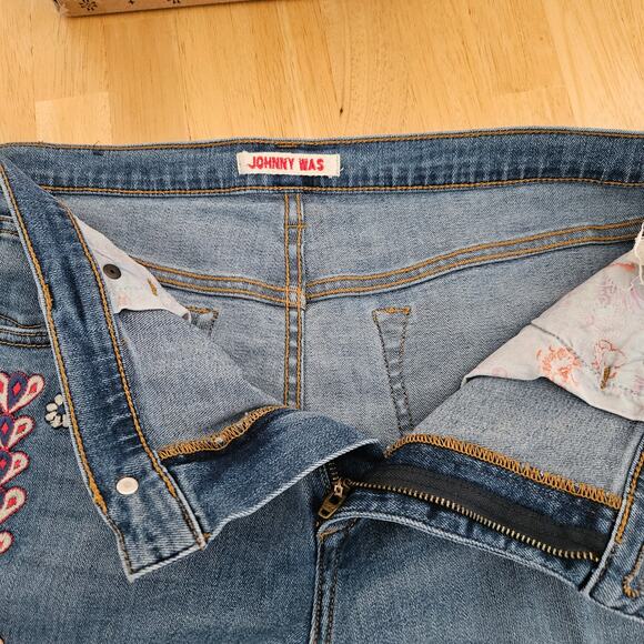 Johnny Was Dallah Embroidered Floral Mid-Rise Skinny Jeans Size 30 EUC - Picture 7 of 11
